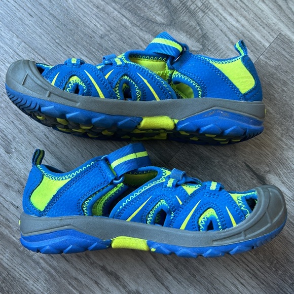 Merrill Hydro rubber bottom sandals youth size 2 - Picture 8 of 8